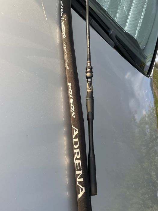 Vând Shimano Poison Adrena 174H-LM Swim & Big Bait (2,24 m / 14–56 g)