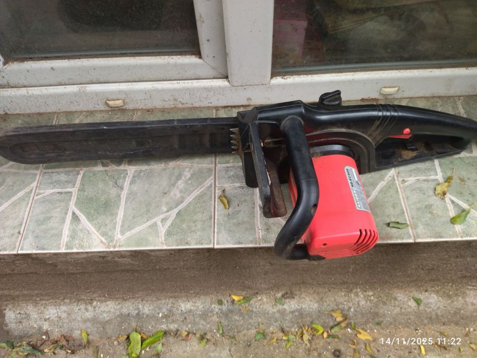 Електропил Raider