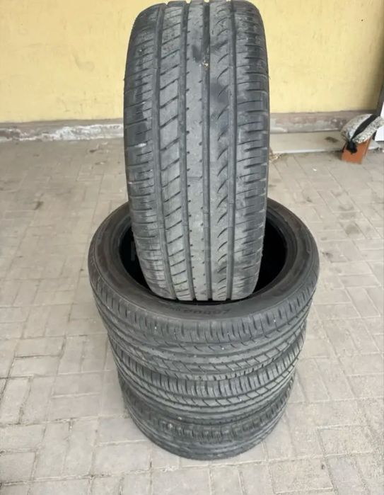 Шины летние 245 40 R19