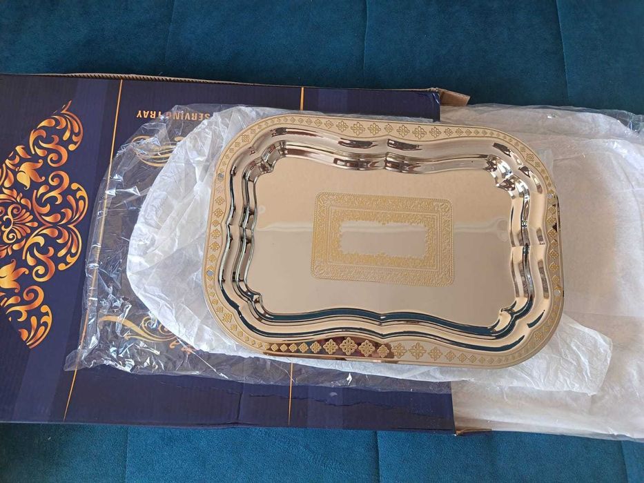 Продам набор подносов новый