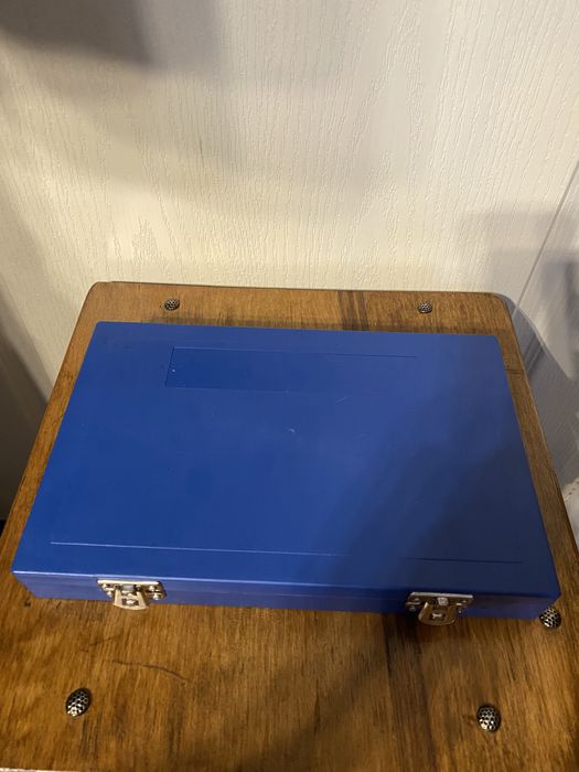 Cadă tablă emailată ARISTON ; Trusă ideală pentru sculpturi