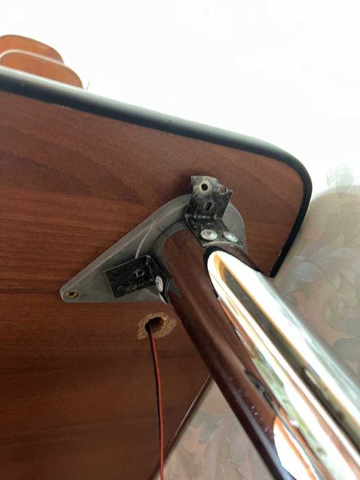 Продаю угловой компьютерный стол (Г-образный)