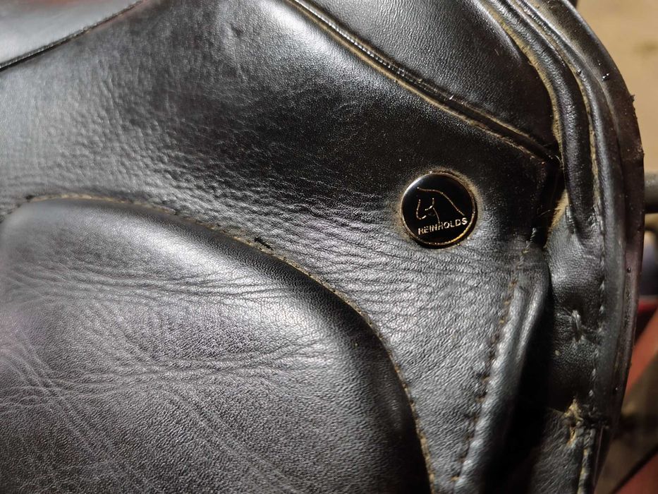 Седло за обездка