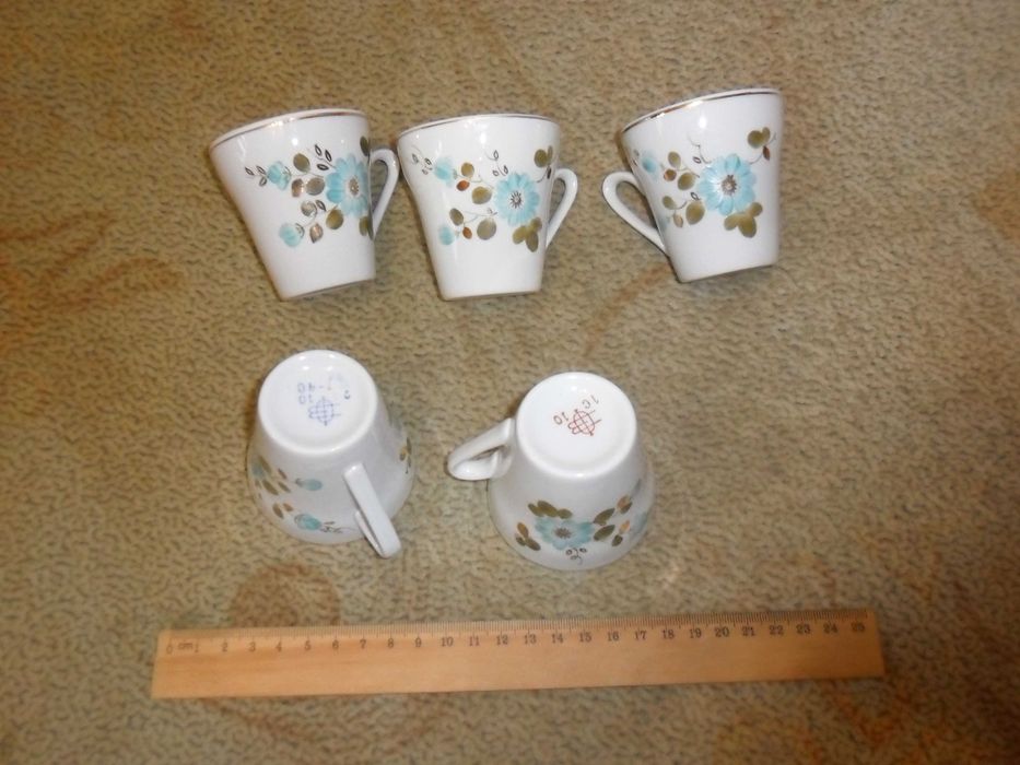 Чашки кофейные пять штук