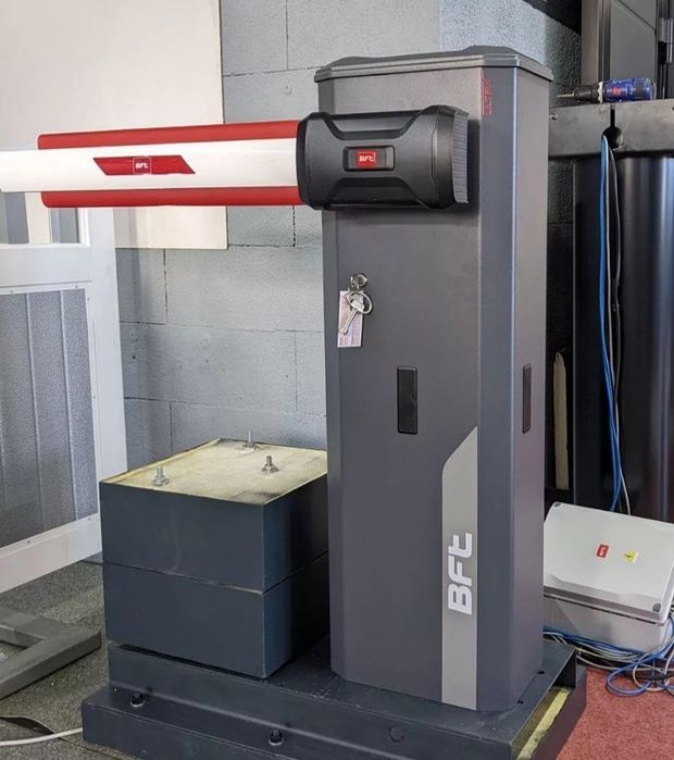 Шлагбаум Bft GIotto BT A ULTRA36 XL