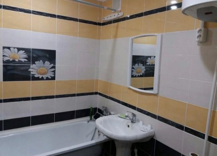 Центр ,рн Абзал квартира посуточно на ночь