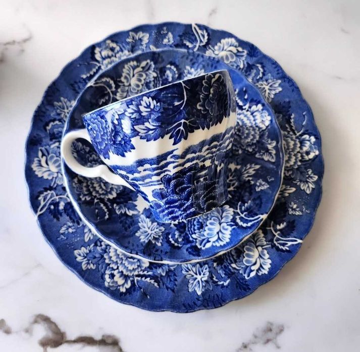 Английски сервиз за чай