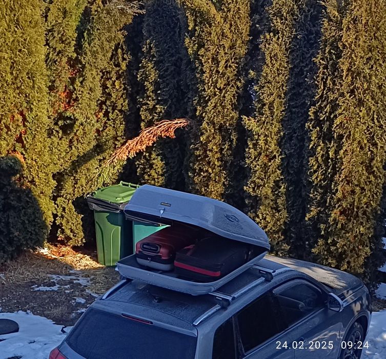 Închiriez cutie portbagaj +bare