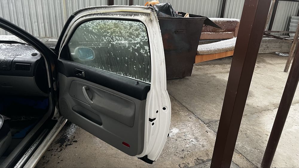 Golf 4 купе аваринный