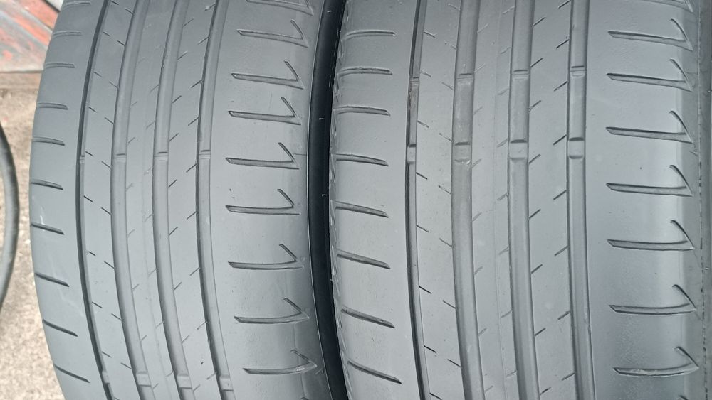 225/45/17 Bridgestone Дот 0523