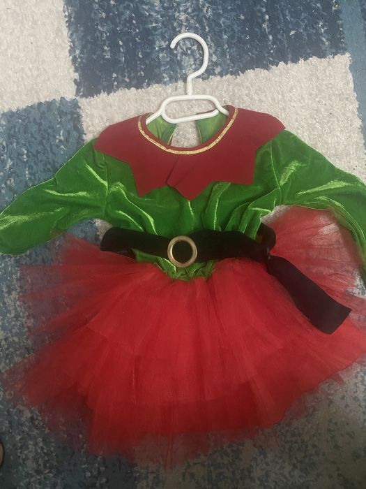 Rochita fetita Craciun