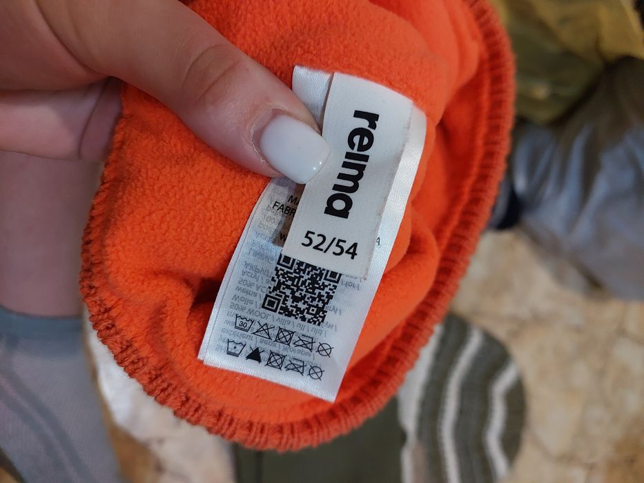 Продам детские шапки, варежки