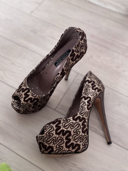 Туфли 2 сатылады