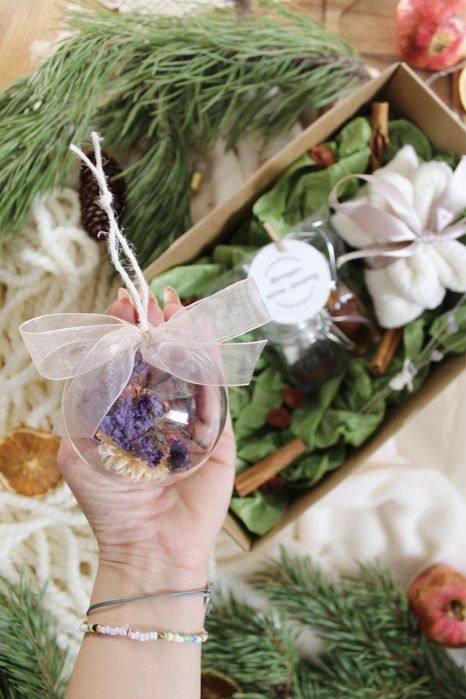 Коледни кутии