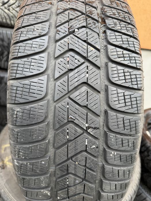 Pirelli scorpion 235/55/18 m+s