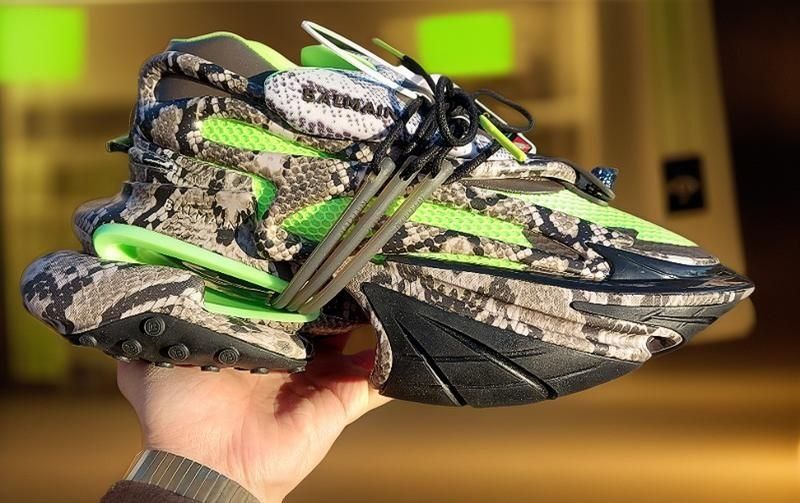 Balmain Unicorn 2 culori noi in premiera in Romania