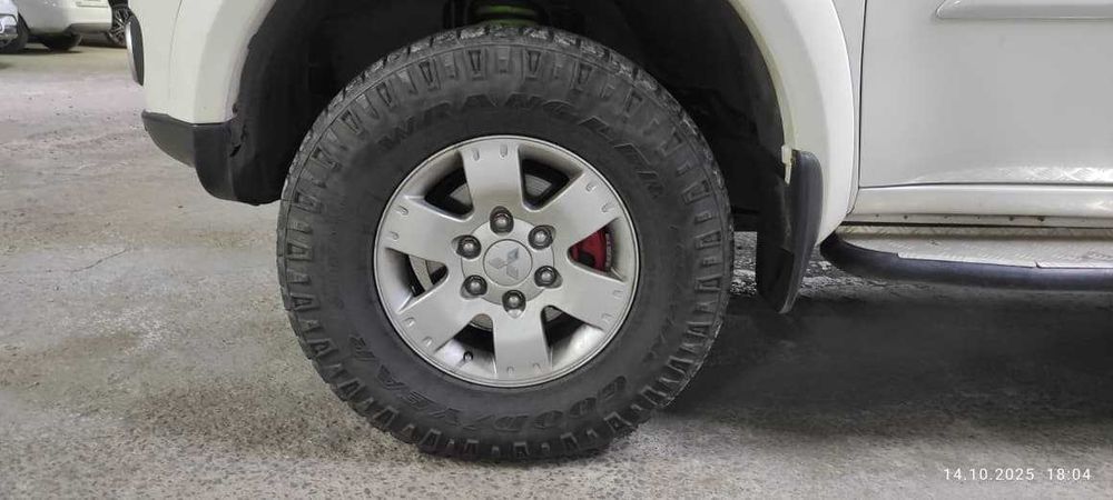 265/70 R16 Goodyear Duratrack RT