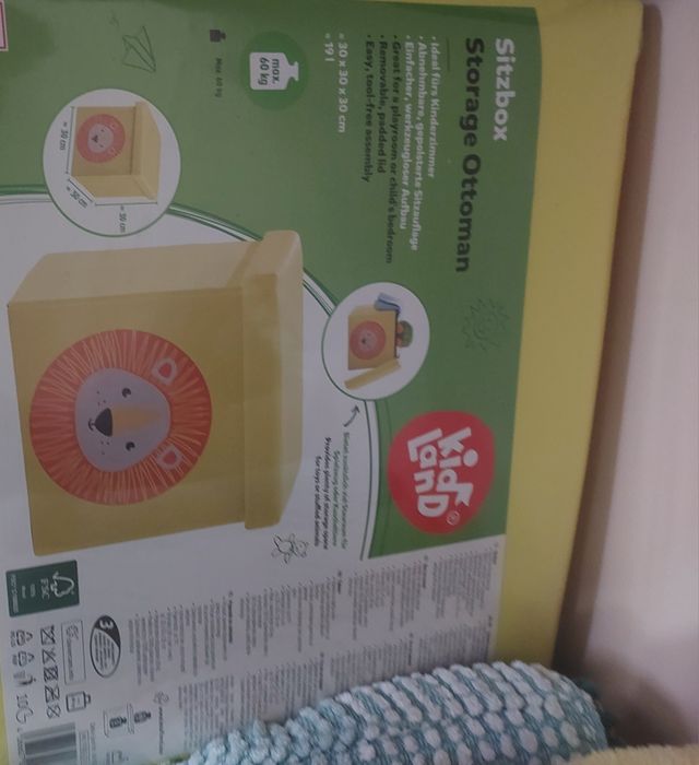 Taburet cu spațiu de depozitare 30x30