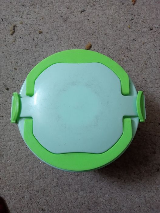 Продам ланч бокс.