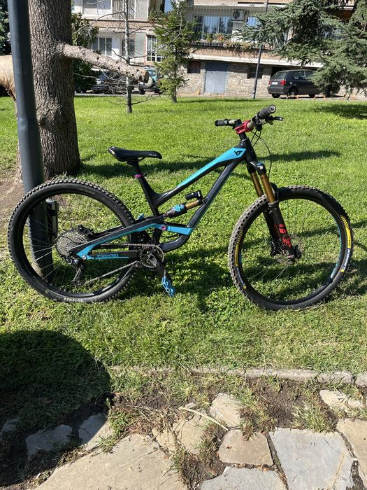 Велосипед yt capra 29 L
