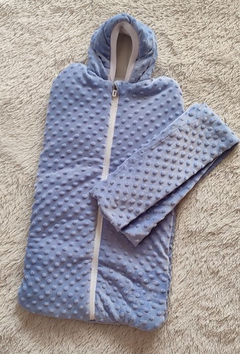 Продам комплект на выписку