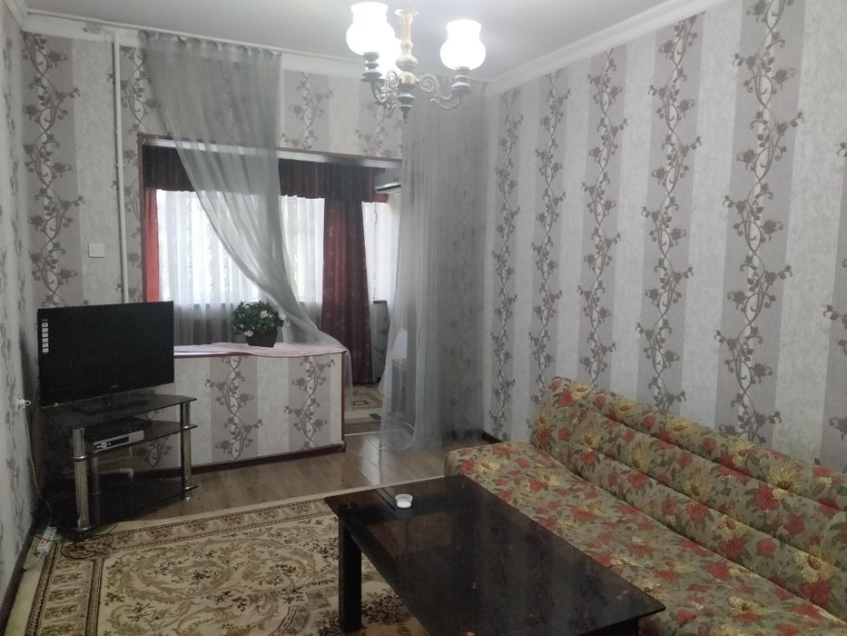 ТТЗ А.Югнакий продаётся 2/4/5 квартира мебель и техникой!