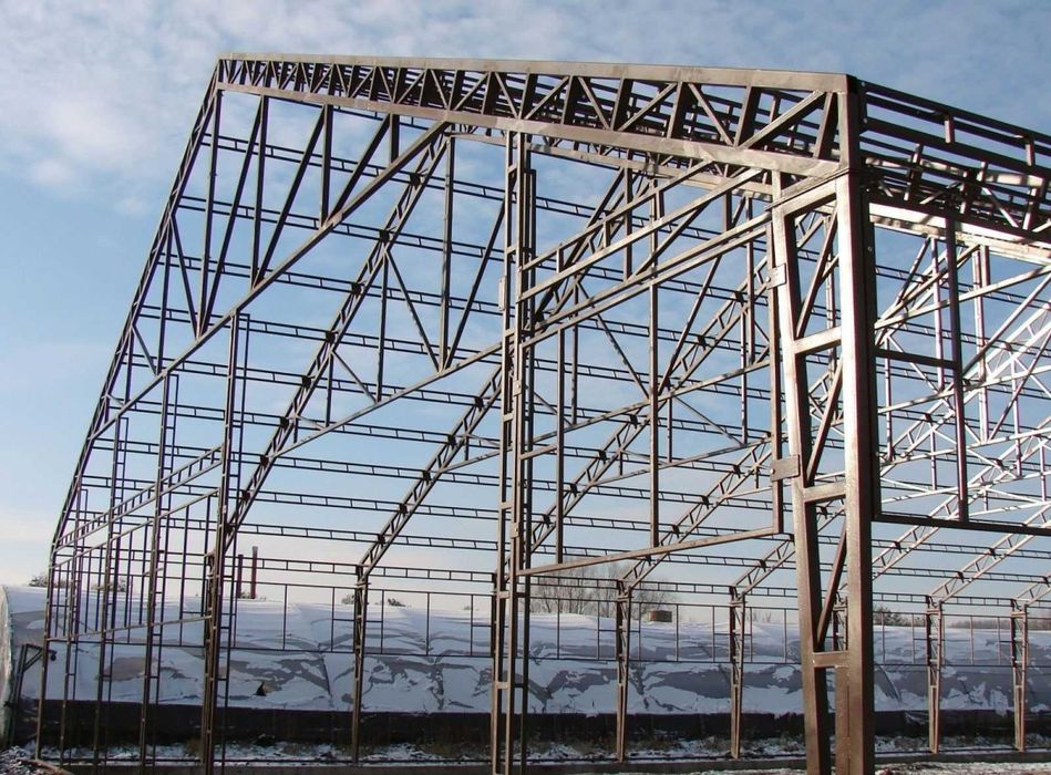 Металлоконструкции ангары фермы КМД МАФ сэндвич панель