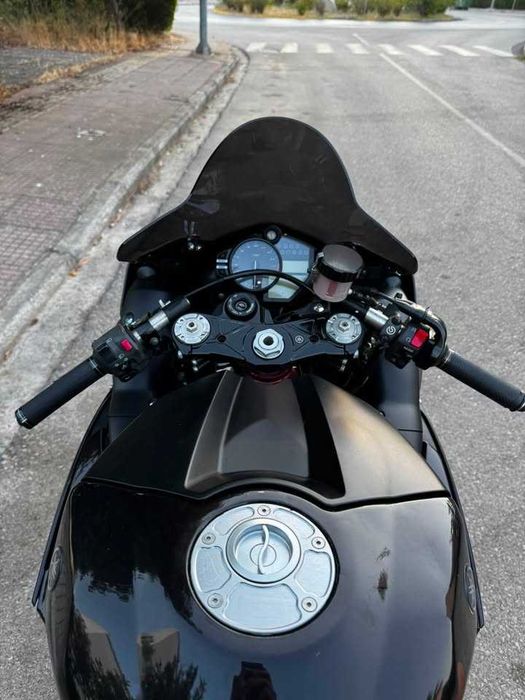 Yamaha R1 Big Bang Crossplane