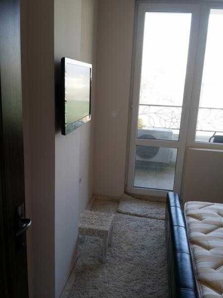 Дава се под наем Двустаен апартамент в Бургас, Зорница - 65 кв.м за 714 € - Снимка #4