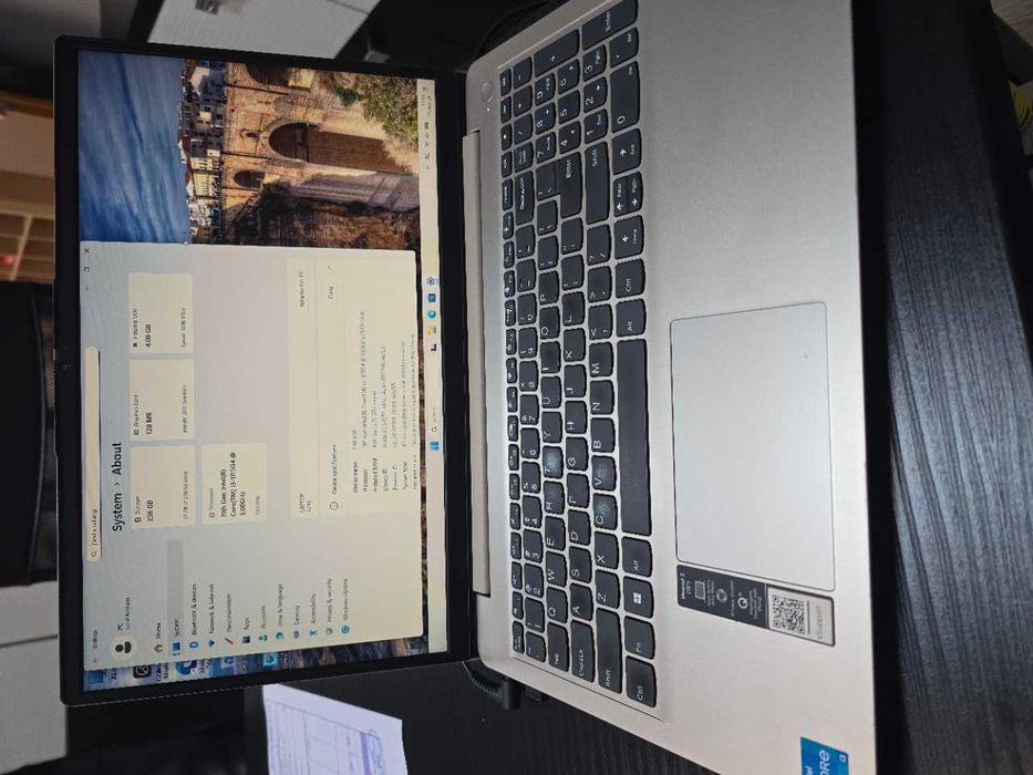 Laptop Lenovo IdeaPad 3 15" | Intel i3 Gen 11 | SSD 256GB | Arată Impecabil