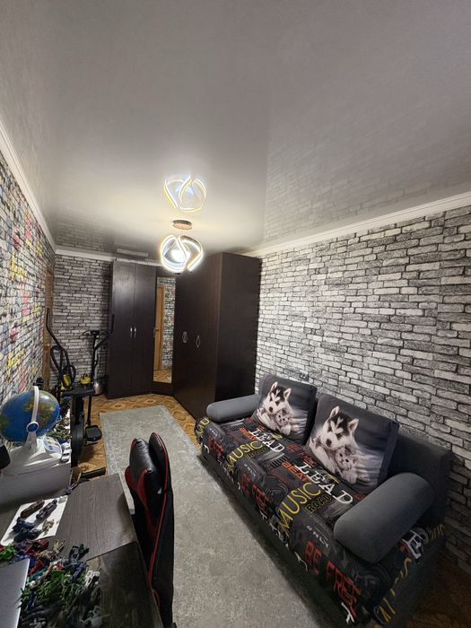 Продам квартиру район молодежный