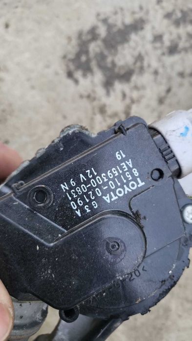 Ansamblu stergator parbriz  Toyota Auris - cod: 8511002190