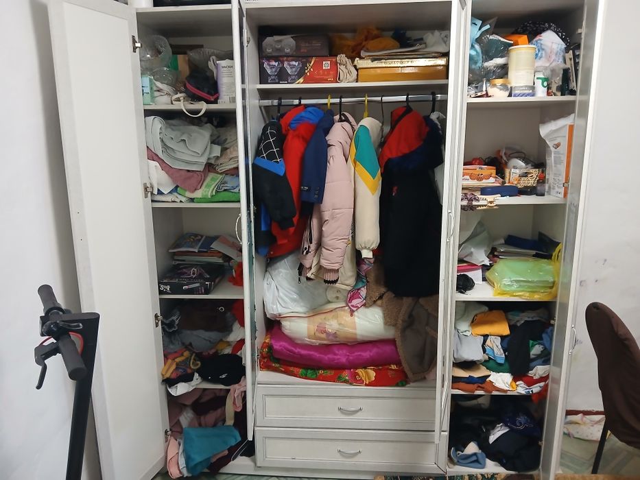 Продам  шифоньер