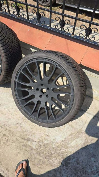 Продавам гуми и джанти Hamann