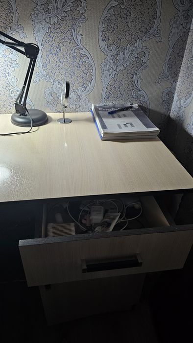 Стол рабочий,  для учёбы