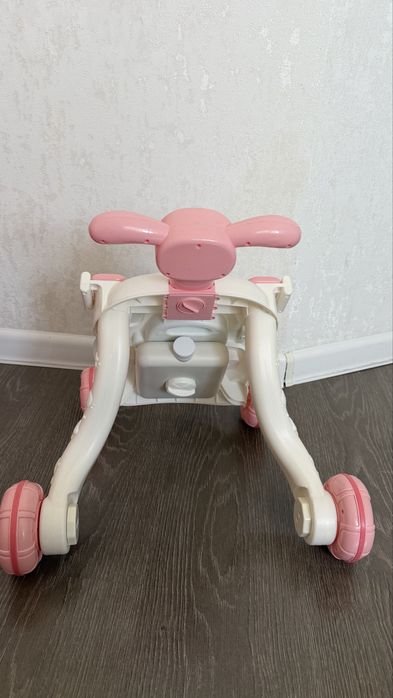 Продам толокар для девочки