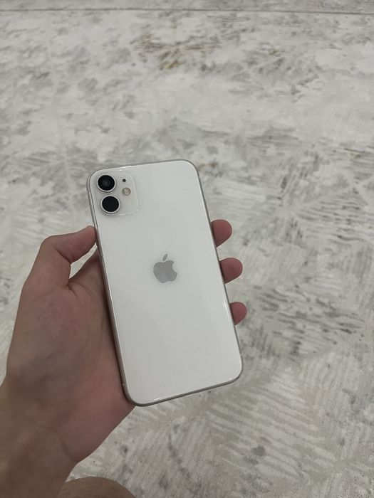 iPhone 11 128GB В Нормальном состоянии
