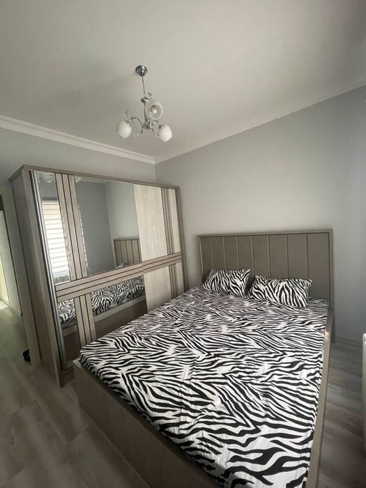 Спальный гарнитур: кровать + шкаф