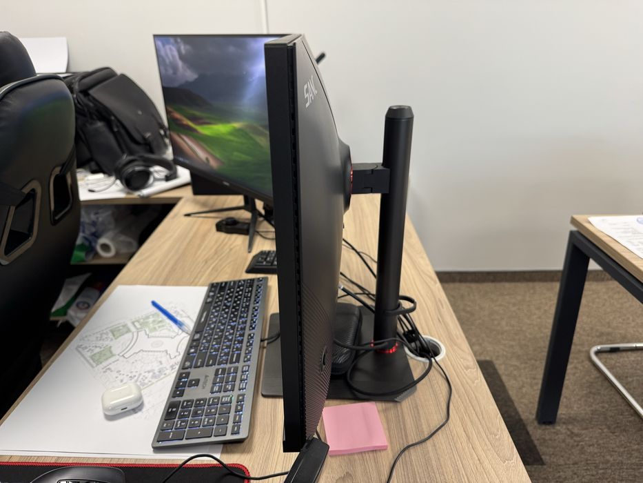 Монитор 4К продаю