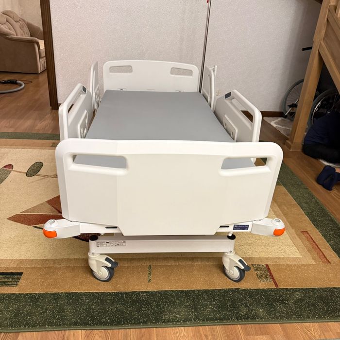 Кровать медицинская