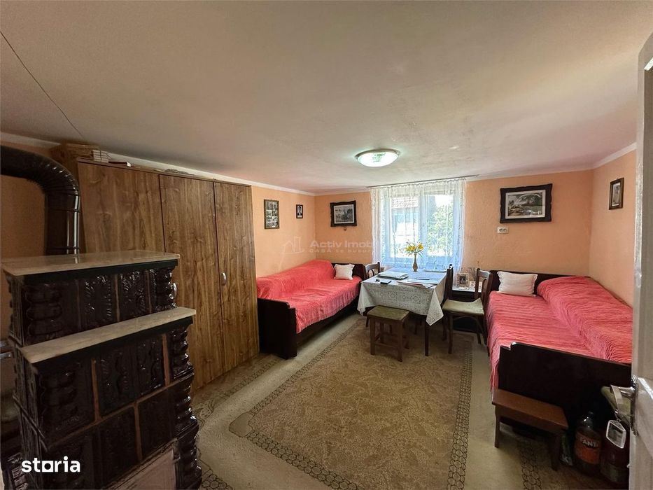 Casa Cocheta, Locuibila imediat,  cu Gradina si Curte,1500mp., Com.Bir