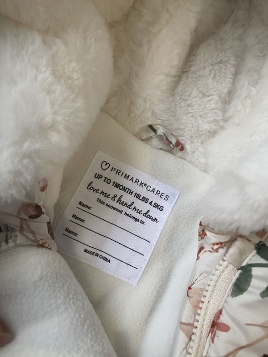 Зимен космумавт за бебе