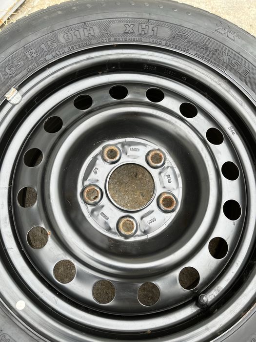 Джанта с гума Нисан 6Jx15 ET40