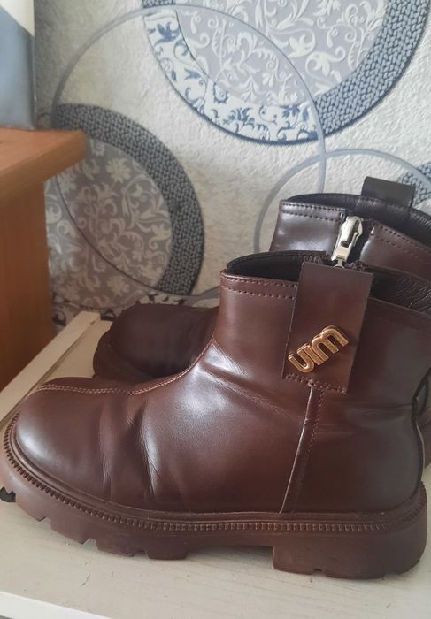 Продам детскую обувь