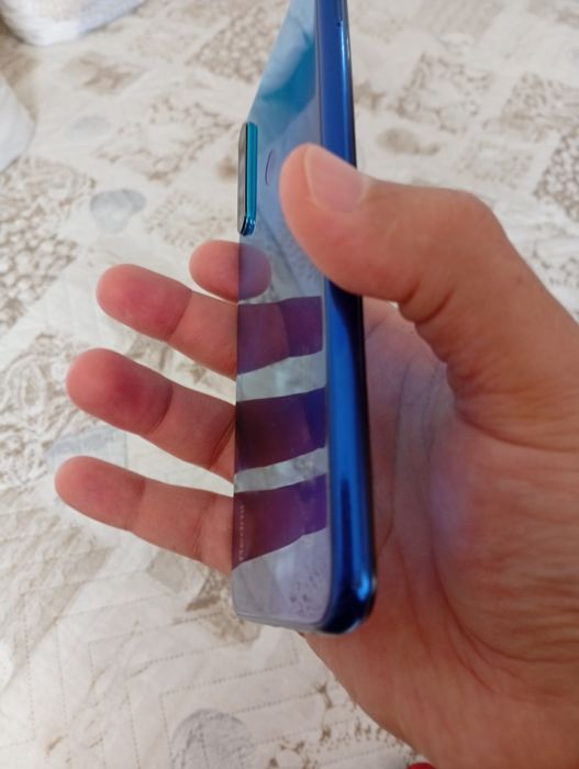 Huawei y7  с зарядно