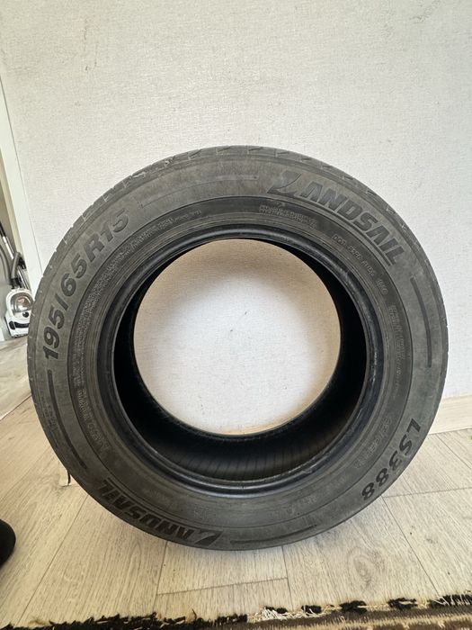 Продам шины 195/65R15