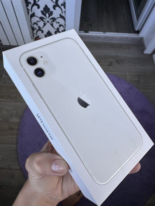 Продам Айфон 11, 128GB