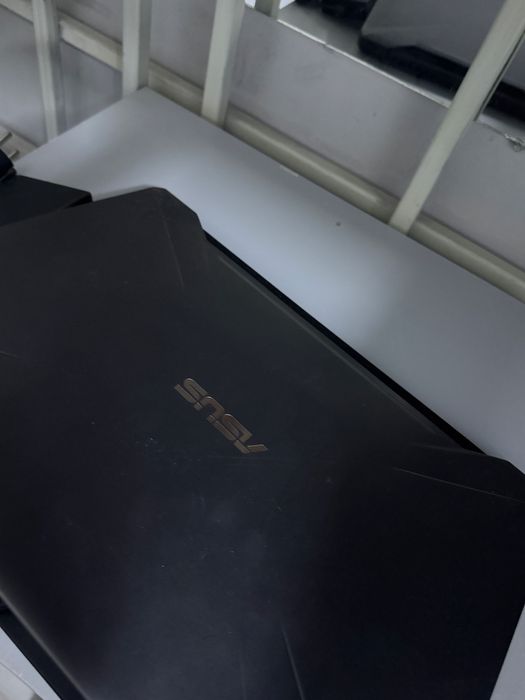 Ноутбук asus, 2021 года