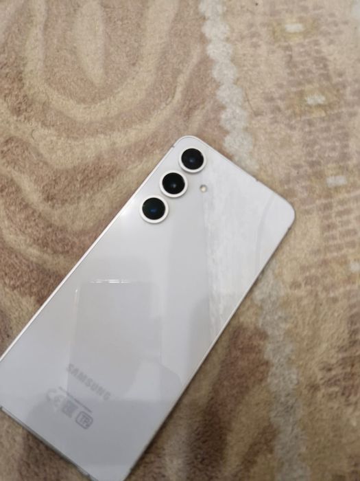 Срочно Samsung S24 FE 256GB