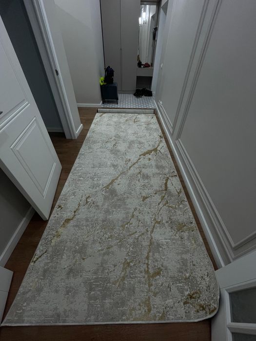 Продам ковровую дорожку